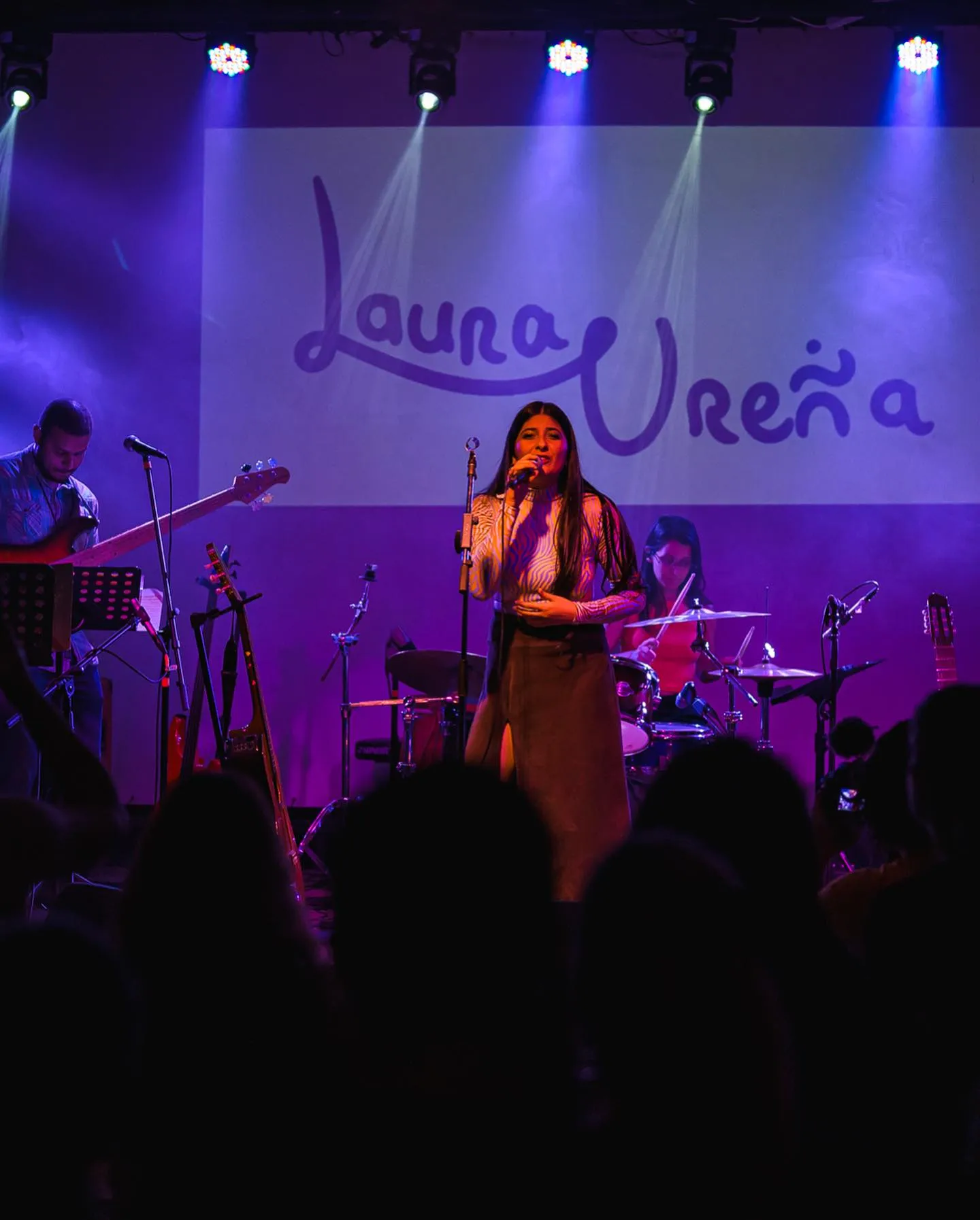 Laura Ureña at 'Nueva Ola Folk' Festival 2023 - enotar.io